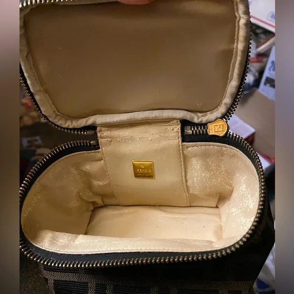 AUTHENTIC Fendi black and brown INFINITY ZUCCA BAG/Pouch measures 6x4 - Picture 3 of 11